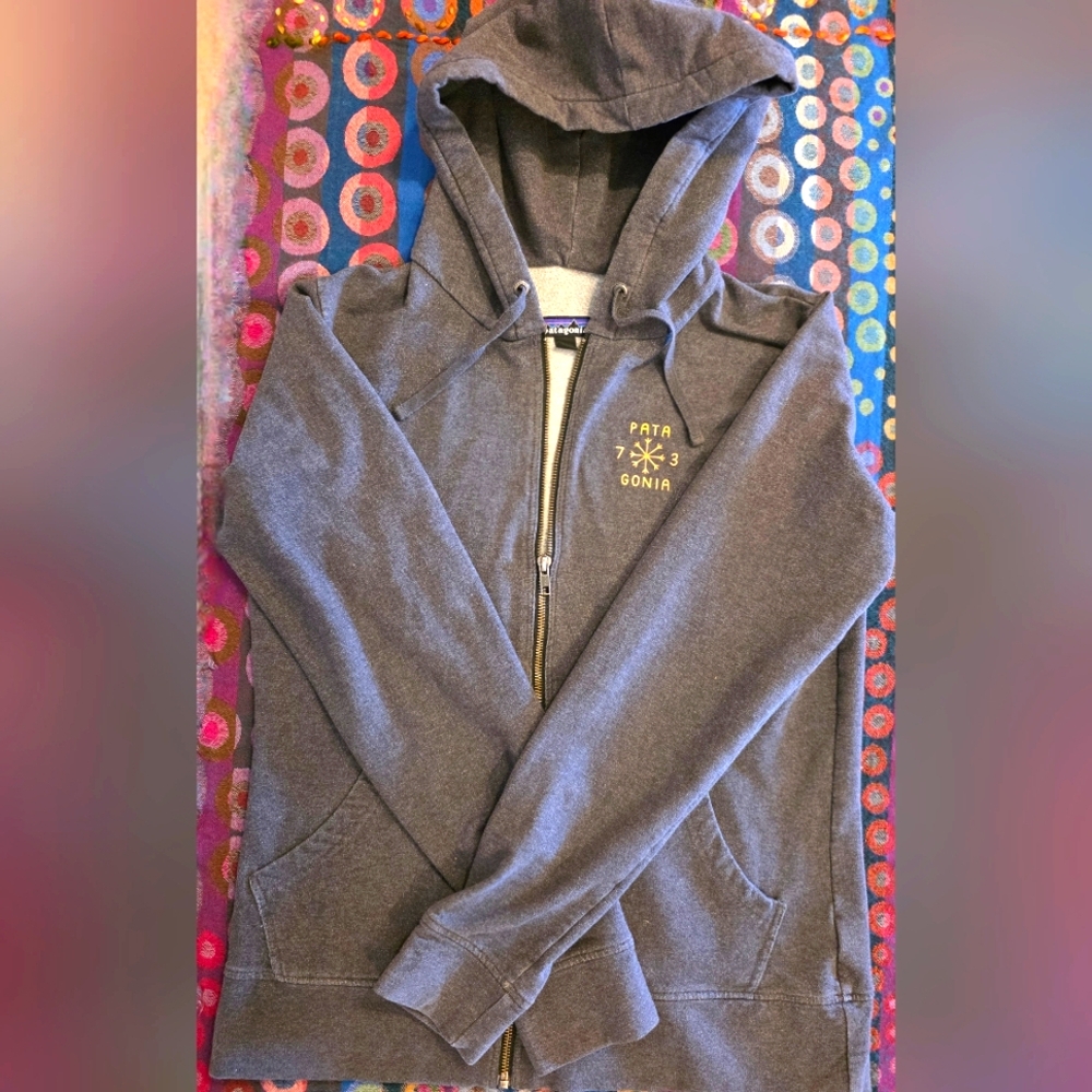 Patagonia Women's Large Great Pacific Iron Works  Charcoal Full-Zip Hoodie